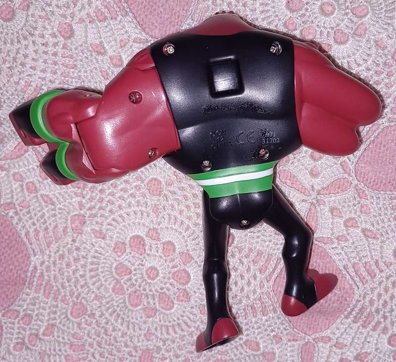 Ben 10 Four Arms Action Figure Cartoon Network with Back Button