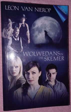 Wolwedans in die Skemer  Leon van Nierop