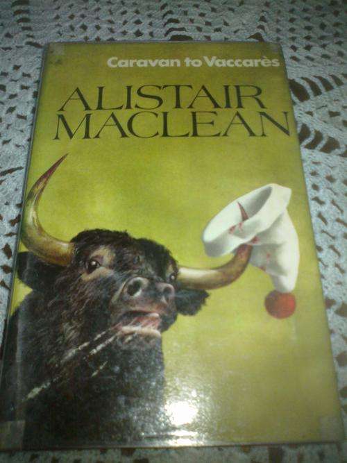Caravan to Vaccares by Alistair Maclean