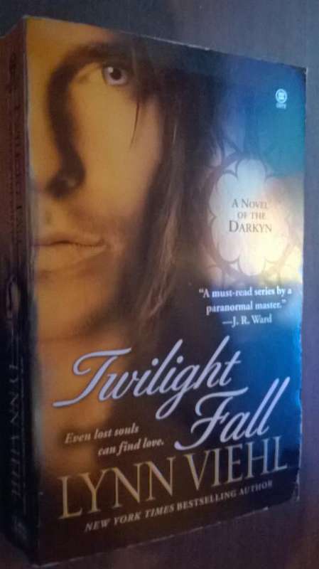 Twilight Fall - Lynn Viehl