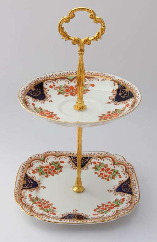Roslyn China small cake stand - Fine bone china
