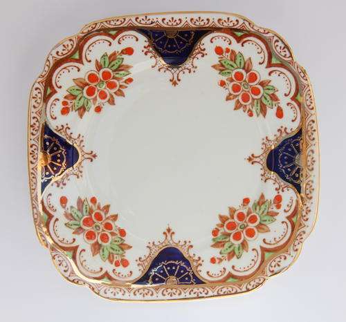 Roslyn China fine bone china tea trio - cake plate