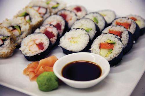 PERFECT SUSHI ROLLER - MAKES THE PERFECT SUSHI