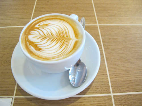 CAPPUCINO MAKER - MAKES INSTANT FROTHY BEVERAGES