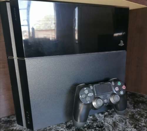 PS4 Console