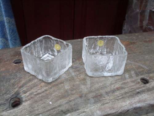 GORGEOUS PAIR OF VINTAGE RETRO HOYA CORPORATION MADE IN JAPAN TEXTURED SQUARE SMALL SWEETIE? BOWLS