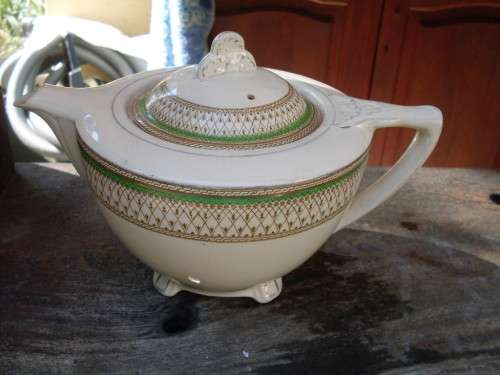 VINTAGE 1930'S J & G MEAKIN "WESTMINSTER" TEAPOT GREEN, GILT ETC, LOVELY SHAPE