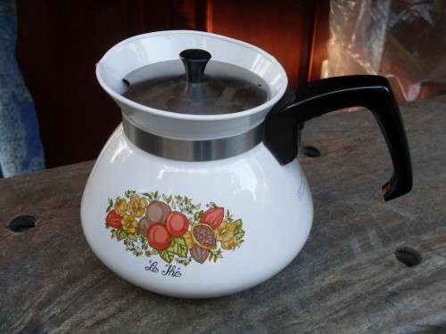 VINTAGE CORNING WARE USA "SPICE OF LIFE" LE THE P-104 COFFEE OR TEAPOT