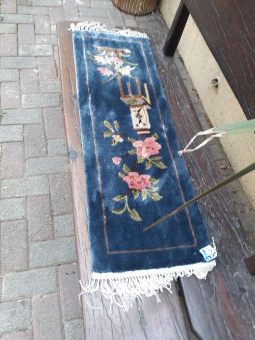 BEAUTIFUL PICTORIAL CHINESE SILK RUG / CARPET CHAIR, FLOWERS. PLUSH, LUSH GORGEOUS! GR8 DECOR PIECE