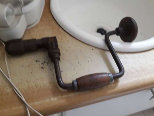 VINTAGE WOOD & METAL HAND DRILLING?? TOOL (RATCHET BRACE) GREAT ONE FOR THE COLLECTOR
