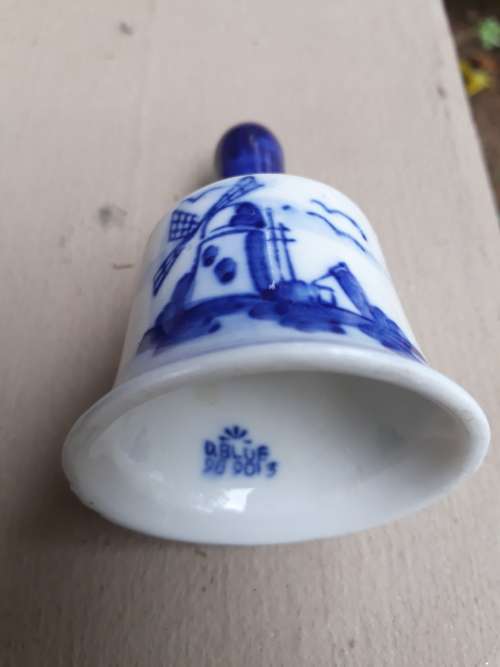 DELFT BLUE BELL (NO RINGER) WITH WINDMILL & FLORAL DECOR