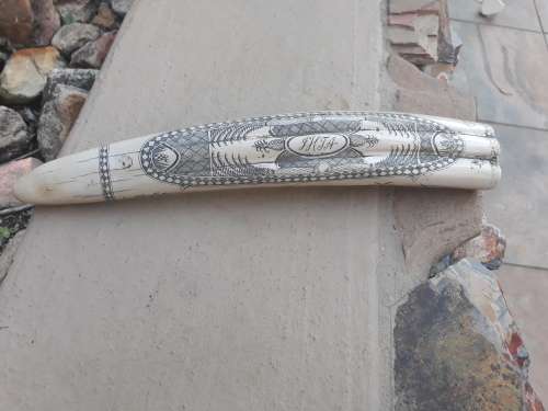 VERY INTERESTING UNUSUAL PIECE REPRODUCTION TYPE OF RESIN SCRIMSHAW TUSK. MARINER CONNECTION?