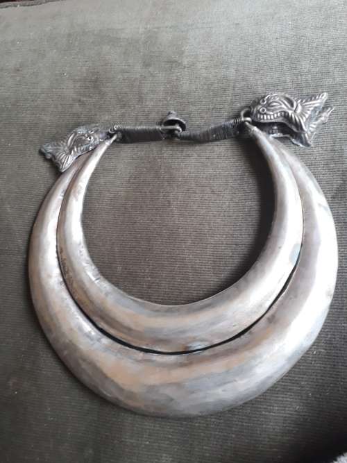 TRIBAL 2 RING TORQUE NECK ADORNMENT WITH FISH DECOR VINTAGE???