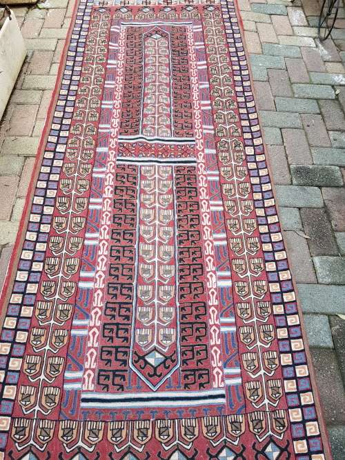 DYNAMITE HAND MADE ORIENTAL PERSIAN STYLED SUMAK (TAPESTRY STYLE) RUG, CARPET