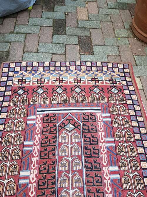 DYNAMITE HAND MADE ORIENTAL PERSIAN STYLED SUMAK (TAPESTRY STYLE) RUG, CARPET