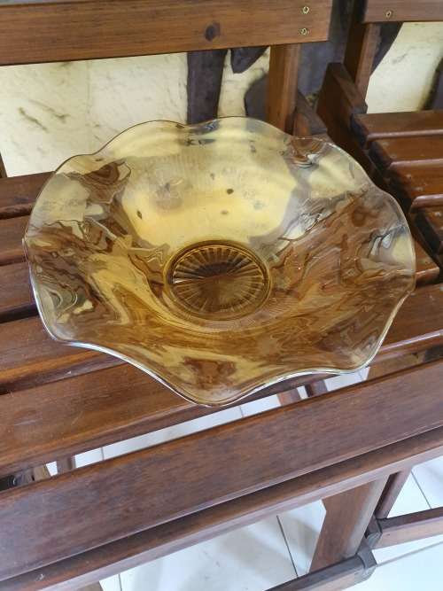 VINTAGE AMBER LUMINESCENT DEPRESSION GLASS LARGE BOWL FLORAL IRIS? DETAIL