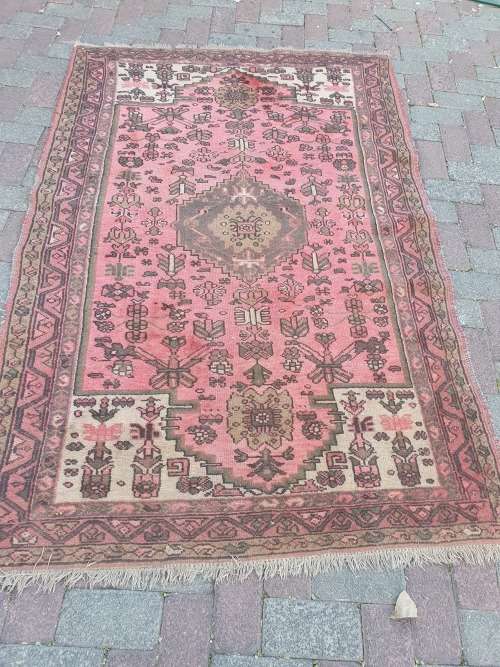 HAND KNOTTED PERSIAN HAMADAN RUG. GEOMETRIC FLORAL PINK  BROWN BEIGE TONES