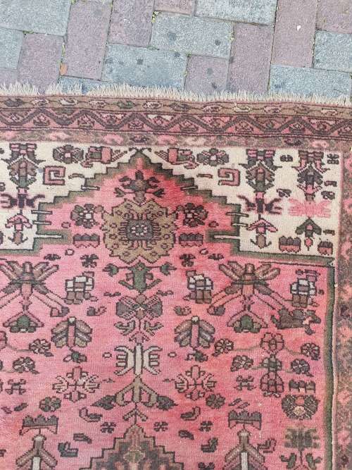 HAND KNOTTED PERSIAN HAMADAN RUG. GEOMETRIC FLORAL PINK  BROWN BEIGE TONES