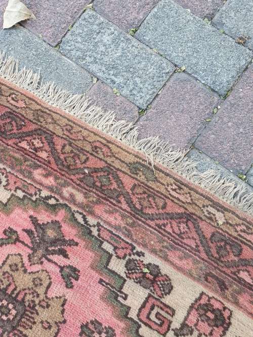 HAND KNOTTED PERSIAN HAMADAN RUG. GEOMETRIC FLORAL PINK  BROWN BEIGE TONES