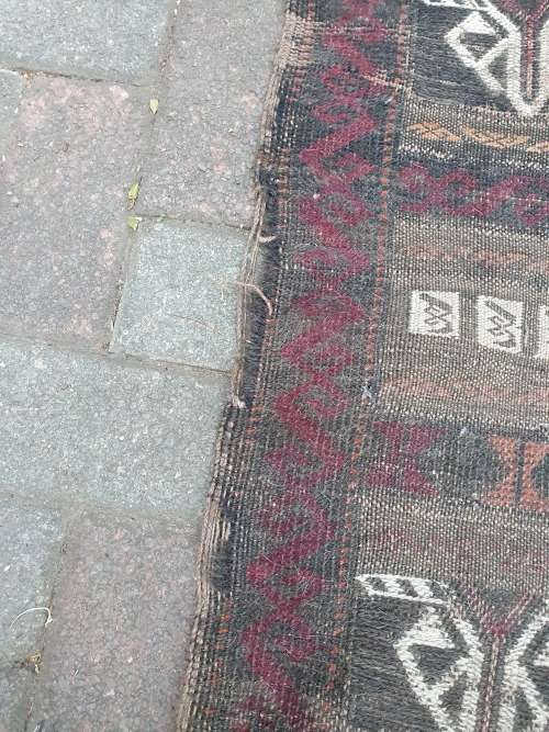 VINTAGE WITH WEAR PERSIAN/ORIENTAL SOUMAK HAND MADE RUNNER RUG