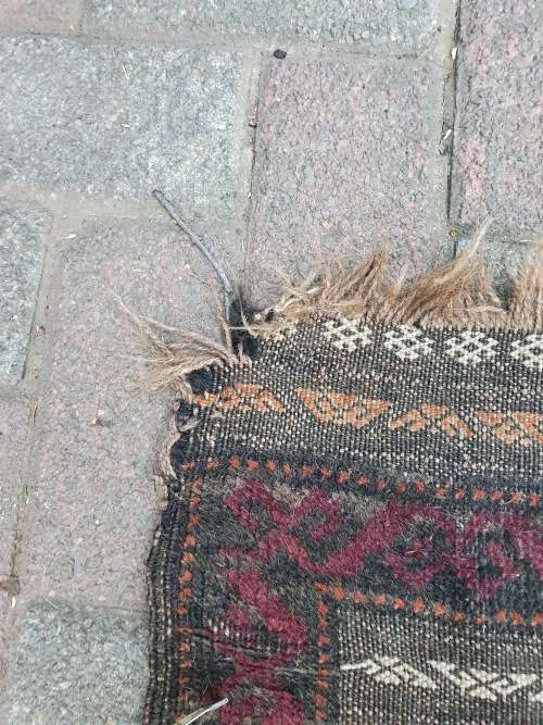 VINTAGE WITH WEAR PERSIAN/ORIENTAL SOUMAK HAND MADE RUNNER RUG