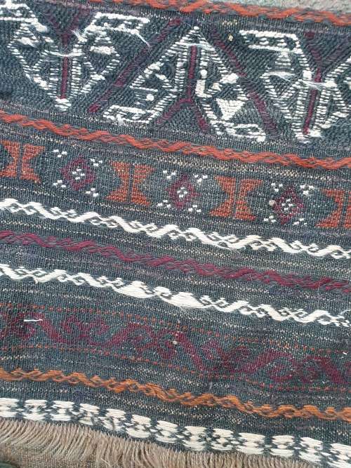VINTAGE WITH WEAR PERSIAN/ORIENTAL SOUMAK HAND MADE RUNNER RUG