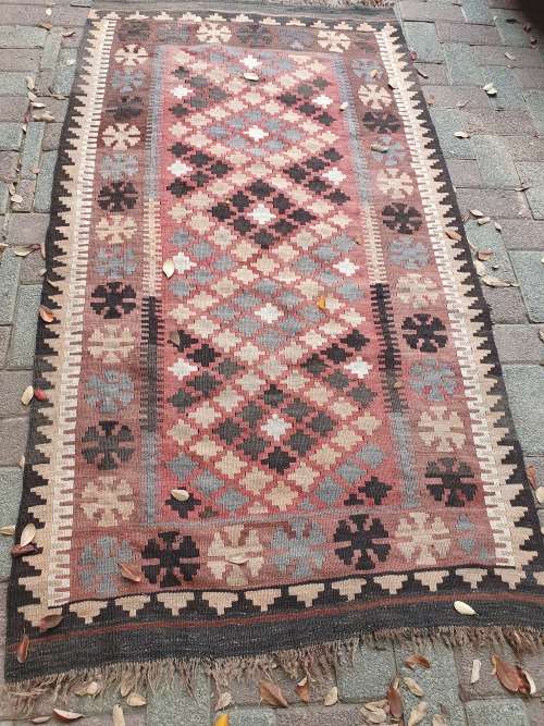 FOR JOHANNES GROBBELAAR HAND KNOTTED ORIENTAL /PERSIAN KILIM FLAT WEAVE RUG EARTHY COLOURS