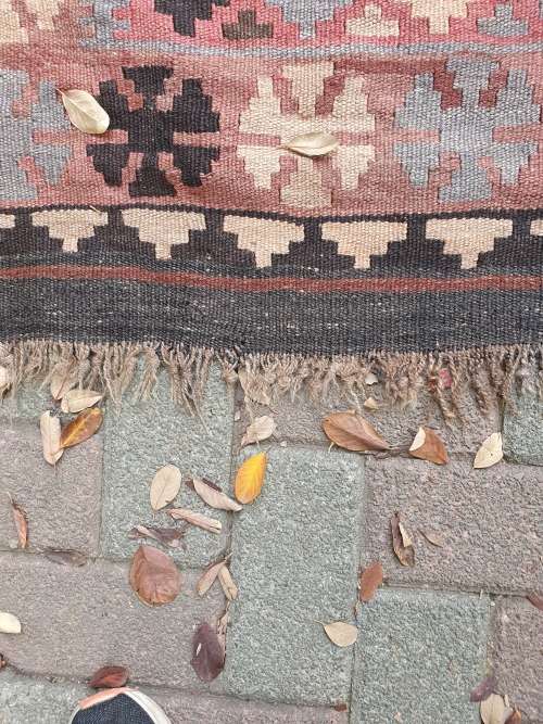 FOR JOHANNES GROBBELAAR HAND KNOTTED ORIENTAL /PERSIAN KILIM FLAT WEAVE RUG EARTHY COLOURS