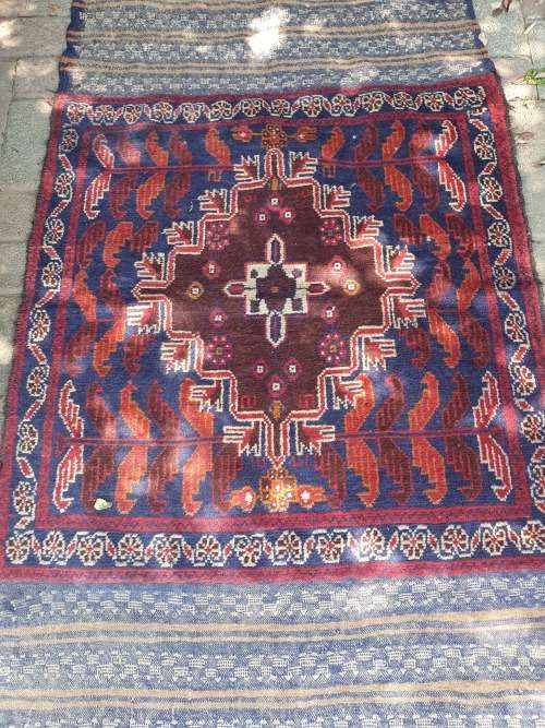 LOVELY HAND KNOTTED WOVEN ORIENTAL / PERSIAN RUG GEOMETRIC FLORAL  149CM BY 87 CM NO 2