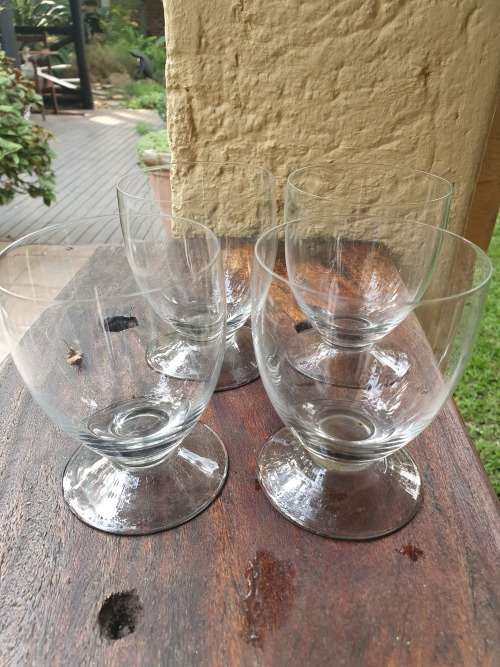 VINTAGE RETRO SET OF 4 CRYSTAL SMOKEY GREY DRINKING GLASSES