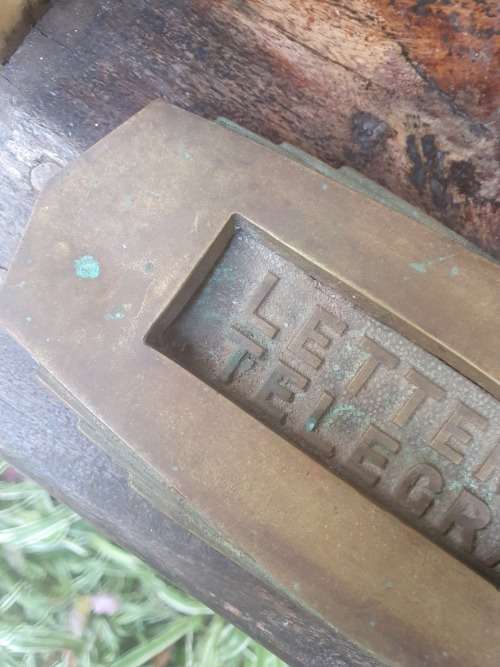 VINTAGE ART DECO CAST BRASS LETTERS and TELEGRAMS DOOR SLOT