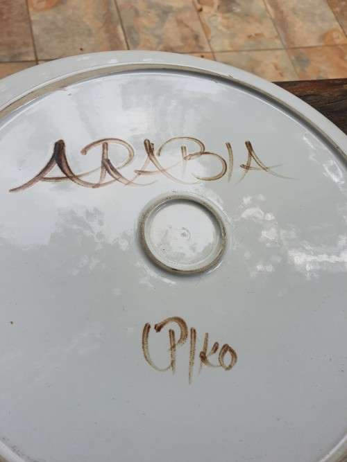 ARABIA FINLAND VINTAGE 1960`S LARGE ROUND PLATTER  OR CHARGER `ANEMONE`