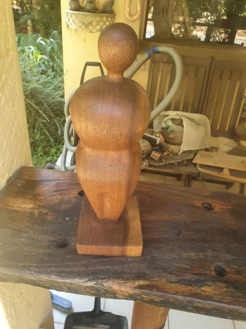 LOVELY AFRICAN WOODEN ABSTRACT SCULPTURE OF A WOMAN??
