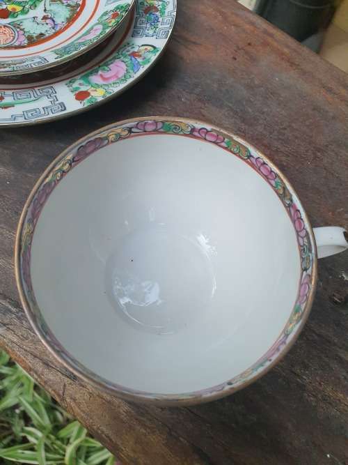 Vintage Lovely hand painted oriental (Chinese) Famille Rose tea trio