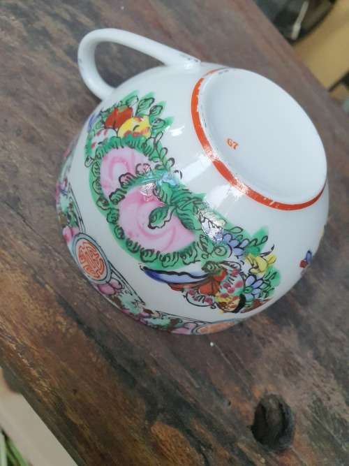 Vintage Lovely hand painted oriental (Chinese) Famille Rose tea trio