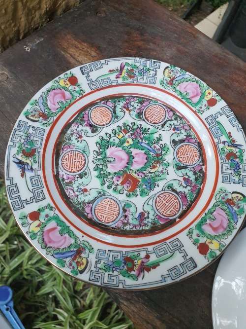Vintage Lovely hand painted oriental (Chinese) Famille Rose tea trio
