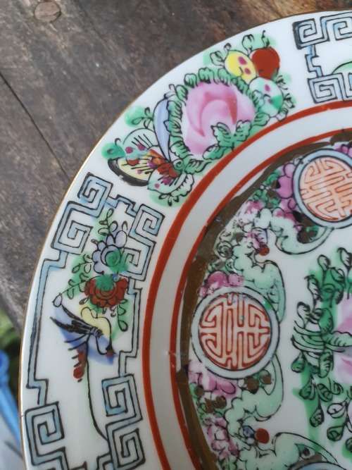 Vintage Lovely hand painted oriental (Chinese) Famille Rose tea trio