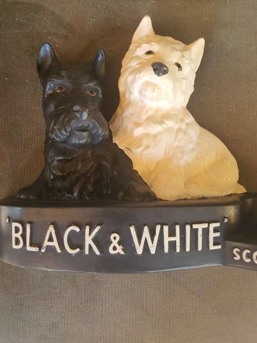 FOR ERICVintage Brentleigh Ware Scottie & Westie terrier dog. Black & White whiskey ceramic bar item