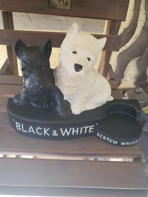 FOR ERICVintage Brentleigh Ware Scottie & Westie terrier dog. Black & White whiskey ceramic bar item
