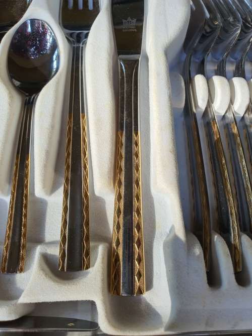 for crysiapharoah  Vintage sBs Bestecke Solingnen 24k trim gold plated boxed cutlery set 69 pieces