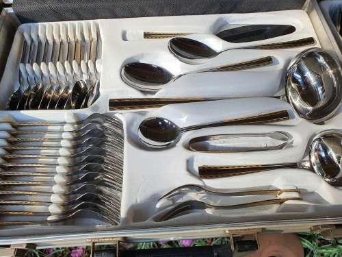 for crysiapharoah  Vintage sBs Bestecke Solingnen 24k trim gold plated boxed cutlery set 69 pieces