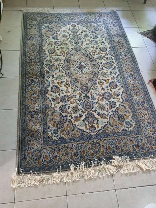 New & beautiful hand knotted Persian Kashan carpet or rug. Blue, cream tones, floral etc.