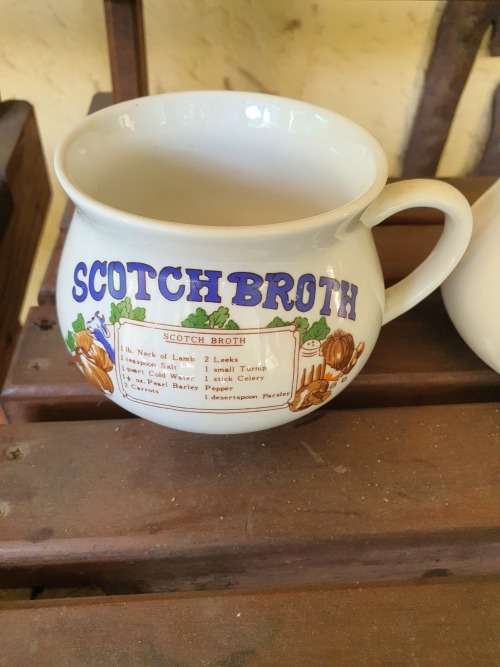 Vintage 1980`s Soup bowls / large mugs with Scotch broth & Oxtail Soup recipes