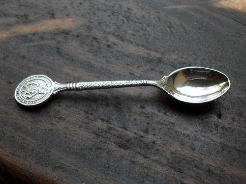 TYPE OF COMMERATIVE TEASPOON EPNS FOR HOME AND COUNTRY (WOMEN'S INSTITUTE)