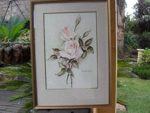 STUNNING & BEAUTIFUL ORIGINAL FRAMED & SIGNED WATER COLOUR OF ROSES & BUDS BY MARABEL FARGHER