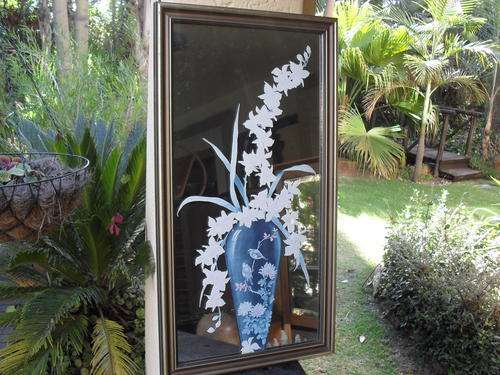 OLD?????? VINTAGE?????? MIRROR WITH ;PICTURE PRINT OF BIRD ON VASE WITH FLOWERS. INTERESTING