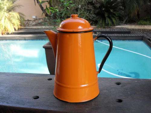 GORGEOUS RETRO (VINTAGE)  LARGE ENAMEL ORANGE COFFEE POT MADE IN POLAND