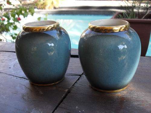 A PAIR OF CARLTON WARE BLEU ROYALE VASES BLUE GOLD TRIM GORGEOUS
