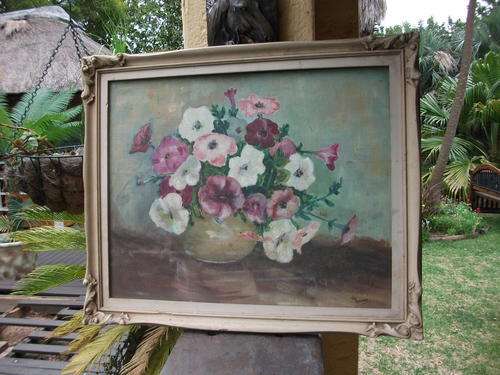 RATHER PLEASANT ORIGINAL SIGNED AND BEAUTIFULLY FRAMED OIL/ACRYLIC  BOARD STILL LIFE FLOWERS /VASE