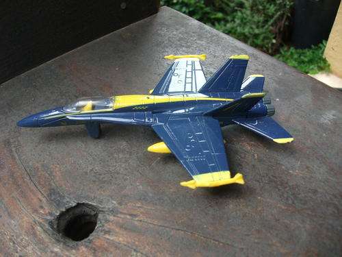 F-18 HORNET DIECAST MODEL NUMBER 63106